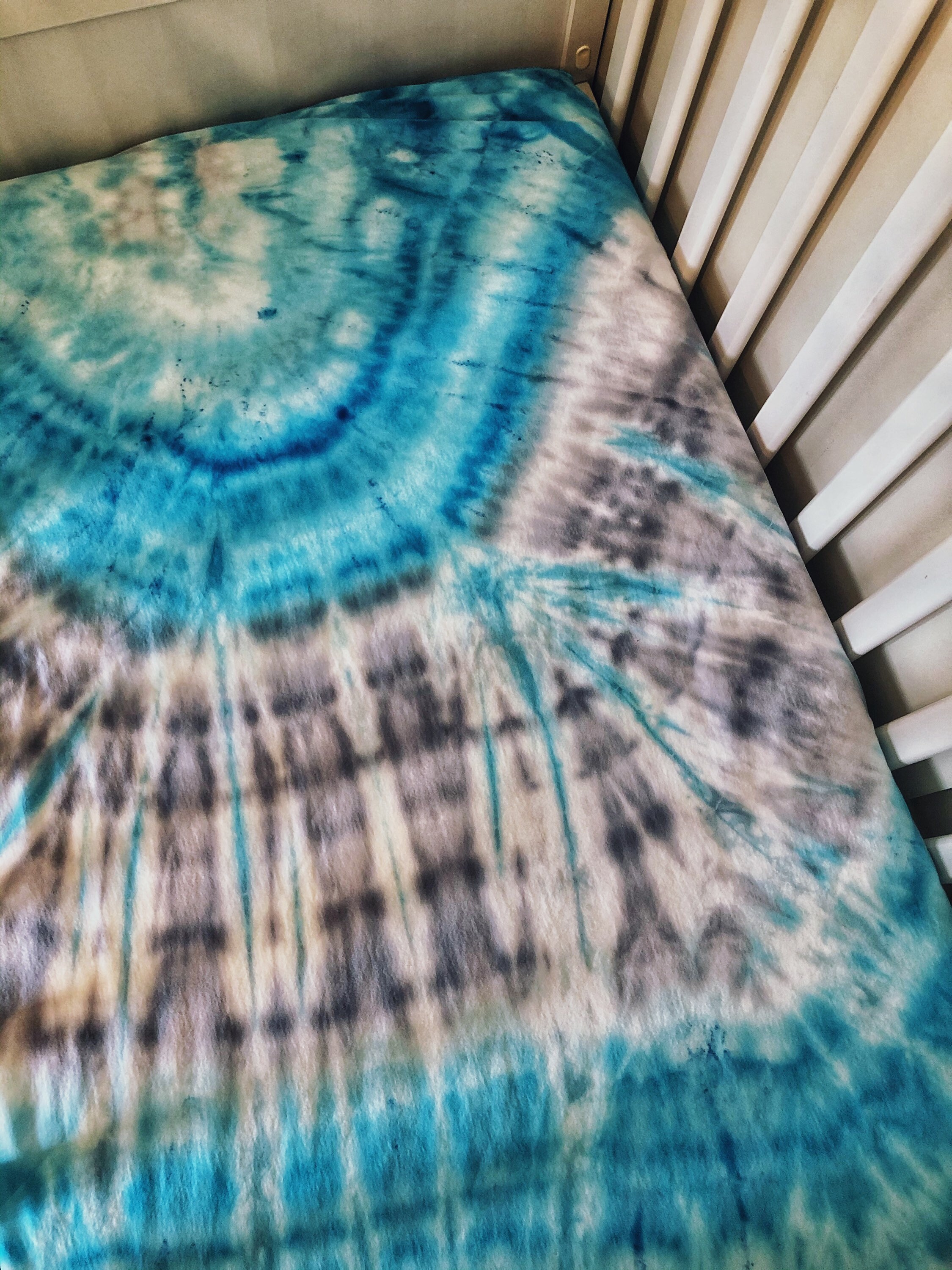 Tie Dye Crib Sheet