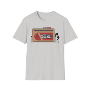 Camiseta retro de reproductor de casetes portátil, regalo vintage para amantes de la música, camiseta para fanáticos de la música de los 80, camiseta clásica de walkman, camiseta de músico hipster, nostálgica