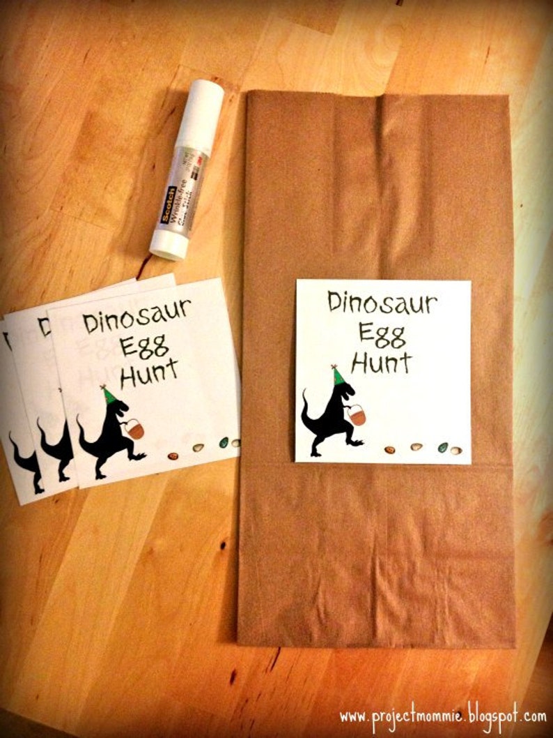 PDF: Dinosaur Egg Hunt Bag Labels Digital File DIY Printable Fits Standard Paper Lunch Bag Easter image 1