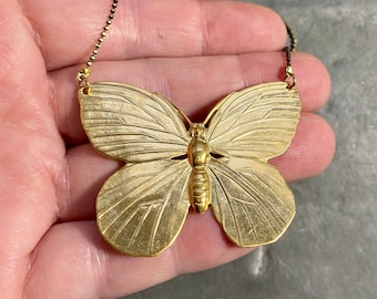 Gold Butterfly Necklace, holiday gift, gifts for her, golden butterfly necklace, butterfly jewelry, gift for girlfriend, gift for friend