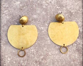 Hammered brass stud earrings with geometric shapes, semicircles, tiny hoops, mod geo 80s office party glam, day-to-night wear golden moons