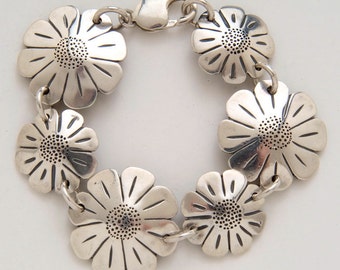 Recycled US Coin Design Daisies Bracelet made from Vintage American Silver Half & Quarter Coins