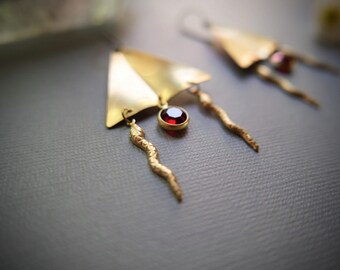 Asp // double snake earrings with red glass and brass triangles