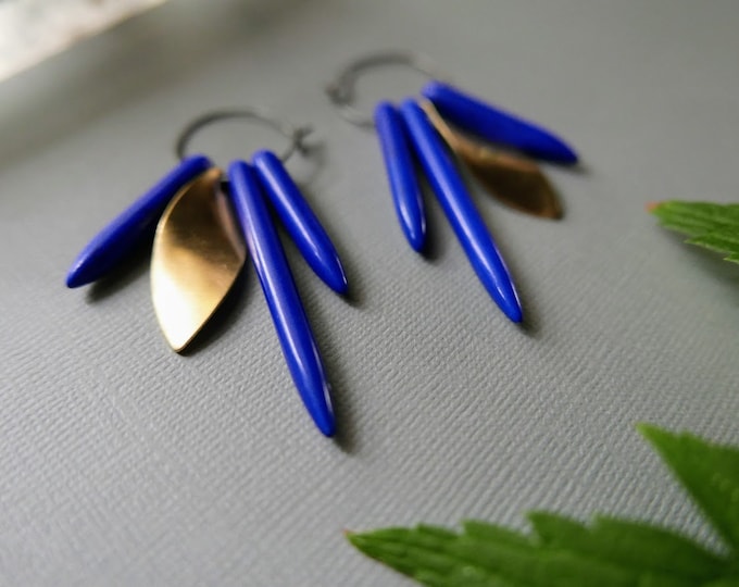 Where the Trees Touch the Sky // blue spike and brass leaf hoop earrings