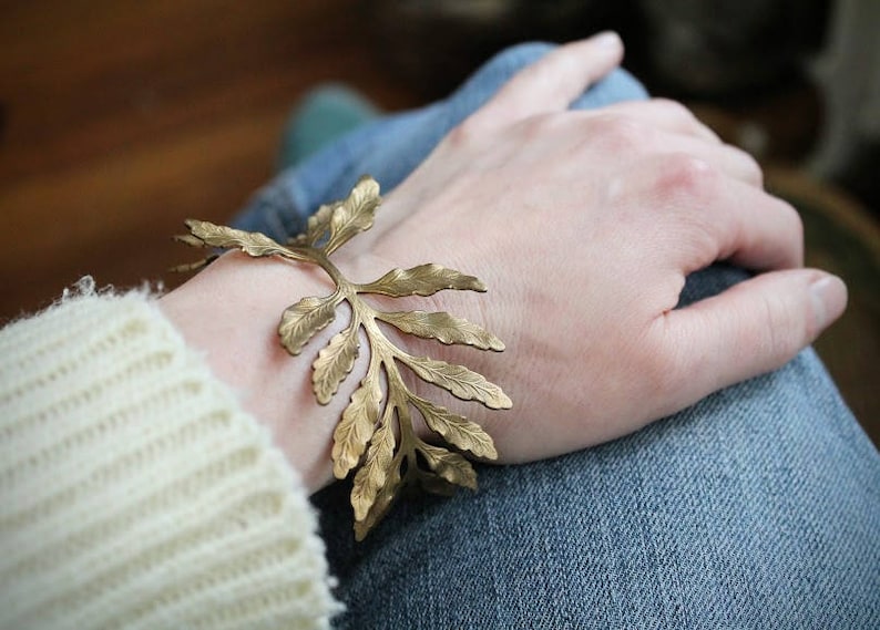 Fern Frond // vintage brass leaf bracelet image 3