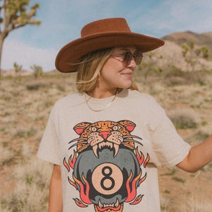 Lucky Leopard Tee Comfort Colors® Traditional Tattoo T 8 Ball Shirt Grunge Streetwear Vintage Western Lucky Me Shirt Yallternative Aesthetic Ivory