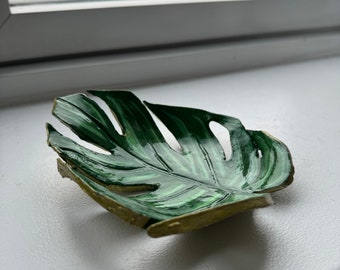 Ceramic Leaf Dish