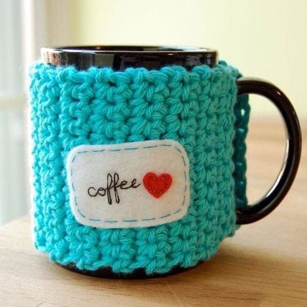 Cozy knitted mug, Coffee break accessory, Original mug, Protection for mug with smiley face, Mug cover with buttons, Gift for a colleague,