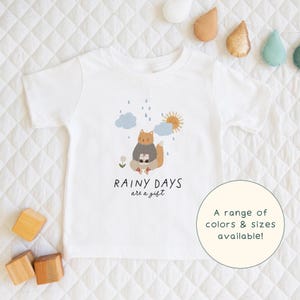 Rainy Days | Cute Children&#39;s Cozy Rainy Days Are A Gift T-Shirt Cottage Core Gift For Kids & Rainy Day-Lover Short Sleeve Cute Baby Onesie®