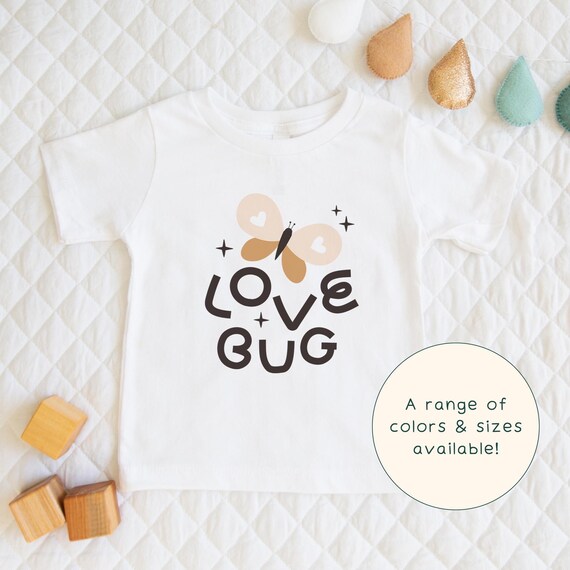 Love Bug | Cute Children's Sweet Valentine's Day Love Themed Butterfly T-Shirt Gift For Kids & V-Day Short Sleeve Baby Onesie®