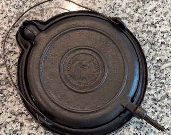 Wapak Indian Head Waffle Iron Low Bailed Base Fully Restored