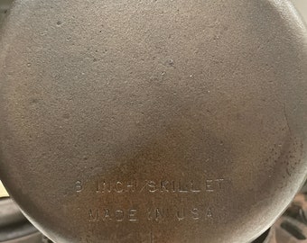 Fully Restored Unmarked Wagner Ware #5 Cast Iron Skillet