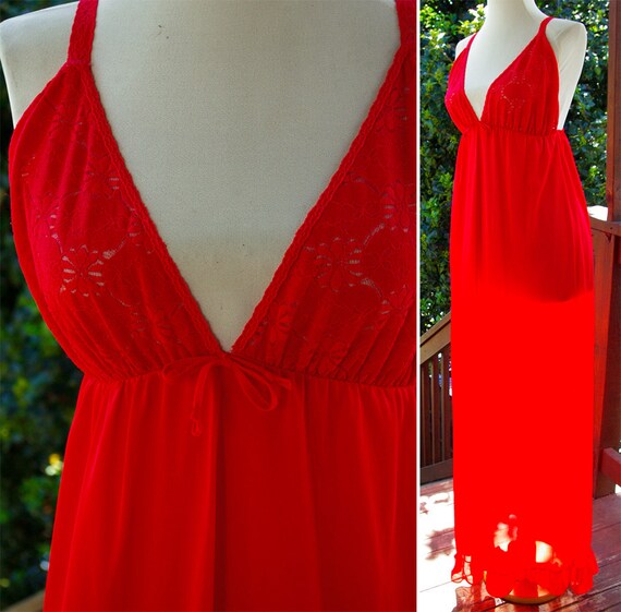Red HOT 1960's 70's Vintage Long Bright Red Night… - image 3