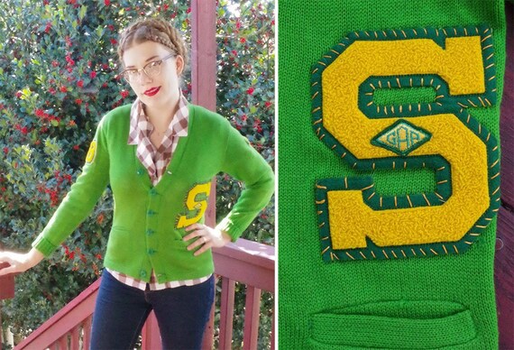 Go TEAM Go! 1950's Vintage Bright Grass Green Wool