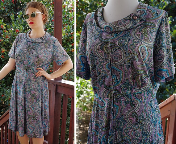 Pretty PAISLEY 1950's 60's Vintage Light Blue + P… - image 1