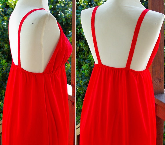 Red HOT 1960's 70's Vintage Long Bright Red Night… - image 4