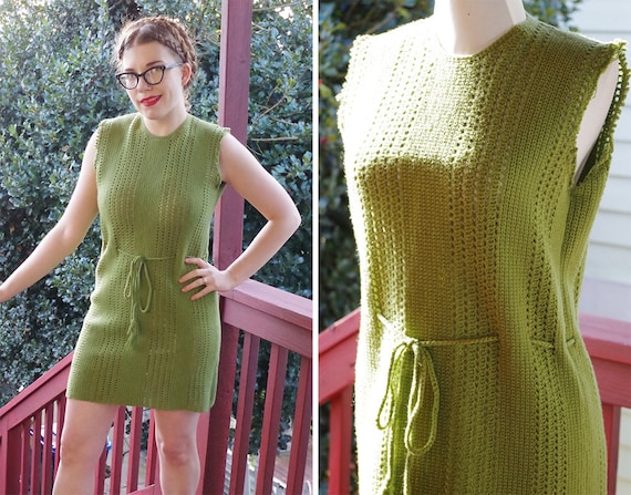 AVOCADO 1960's Vintage Solid Olive Green Sleeveles