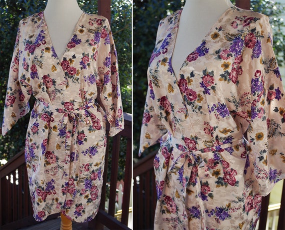 LILACS + Roses 1980's 90's Vintage Light Satin Flo