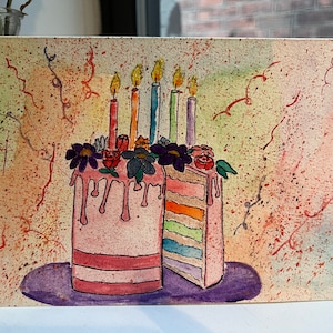 Carte de gâteau d'anniversaire peinte à la main