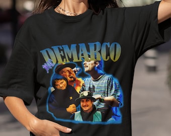 マック・デマルコ、マック・デマルコ オーバーサイズTシャツ、マック・デマルコ レトロTシャツ、マック・デマルコ グラフィックTシャツ、ザ・スタイル・スポット プレミアム、TSS-P