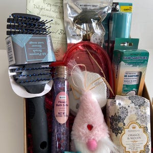 Valentines Day Gift basket , Spa Gift Baskets
