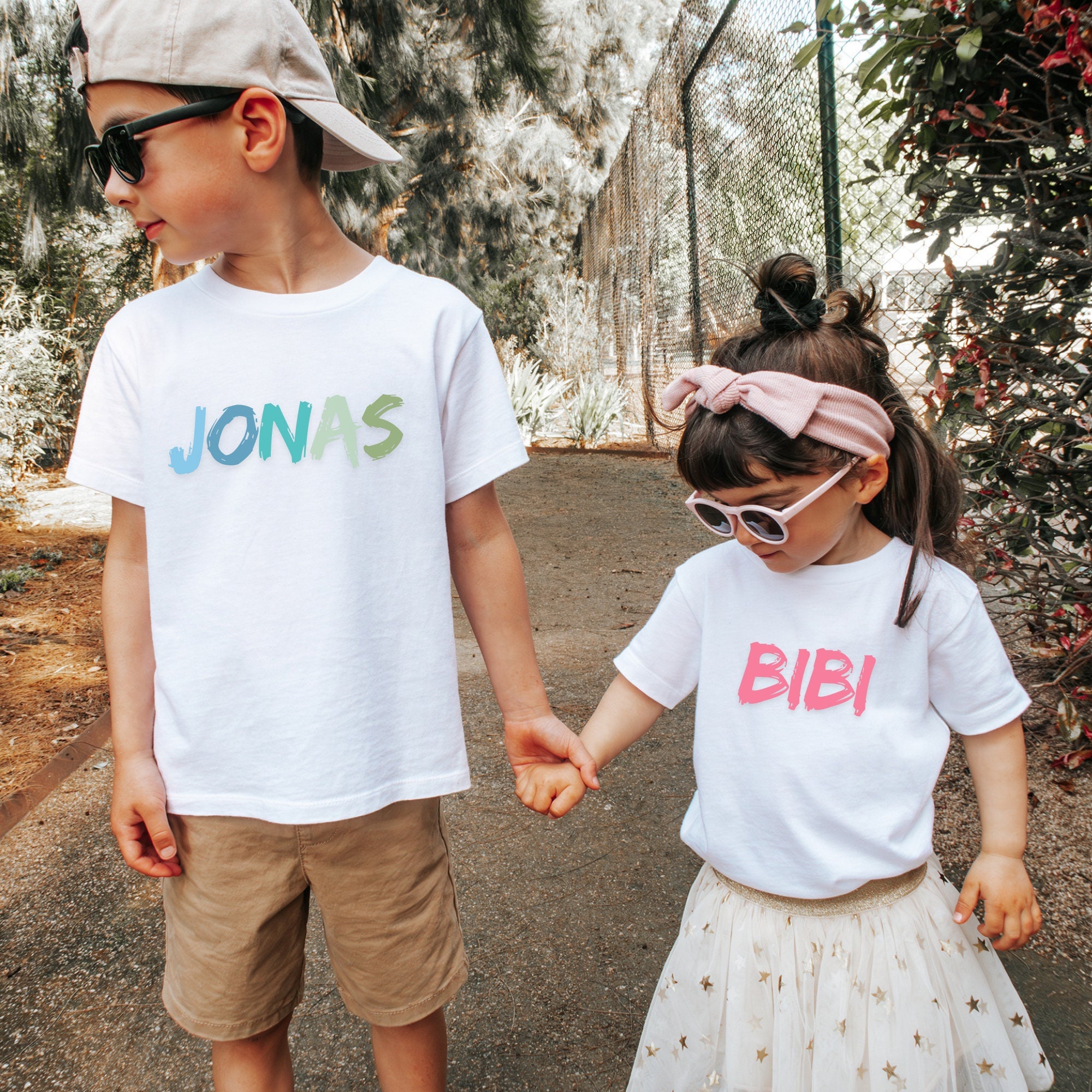Personalisiertes T-Shirt Für Mädchen – Mit Namen & Anfangsbuchstabe (versch. Farben, 100% Baumwolle)