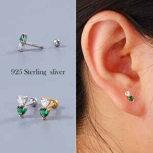 925 Sterling Silver Ball End Stud Earrings – Green/Clear Heart-Shaped CZ for Cartilage, Helix, Conch Piercings | Minimalist Gold/Silver Stud