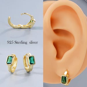 Emerald Huggie Hoop Earrings in 925 Sterling Silver, 20G Minimalist Lobe Earrings, Dainty Minimalist Hoops, Green Gemstone, May Birthstone