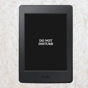 Niet storen Kindle-screensaver: gezellige leesgrage illustraties (digitale download)