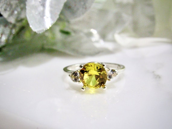 3 carat yellow sapphire ring deals