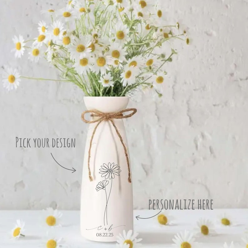 Personalized Flower Vase Engraved Wedding Vase Ceramic Home Decor Bridal Shower Vase Bridal to Be Centrepiece Farmhouse Flower Vase for Mom bild 7