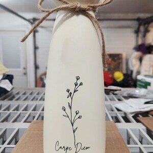 Personalized Flower Vase Engraved Wedding Vase Ceramic Home Decor Bridal Shower Vase Bridal to Be Centrepiece Farmhouse Flower Vase for Mom bild 16