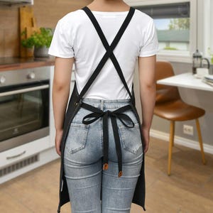 Personalized Canvas Apron for Women Chef Kitchen Wear Gift for Mom Heavy Duty Apron with Pocket BBQ Dad Baker Gift for Art Teacher image 4