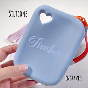 Silicone Pouch Dog Treat Bag for Pet Owner New Dog Gift Custom Pet Gift Personalized Dog Treat Holder Horse Treat Bag Pet Gift Training Aid Font 4
