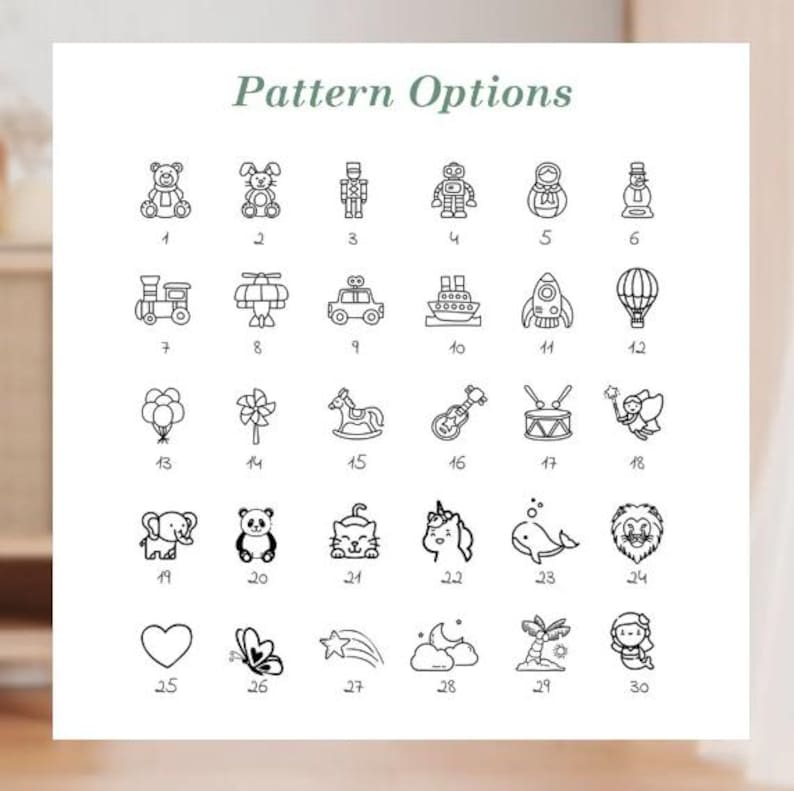 K&ouml;nnte beinhalten: Eine wei&szlig;e Karte zeigt schwarze Strichzeichnungen von Spielzeug und Objekten, darunter ein Teddyb&auml;r, eine Rakete und ein Herz. Der Text "Pattern Options" steht oben in gr&uuml;ner, handschriftlicher Schrift.