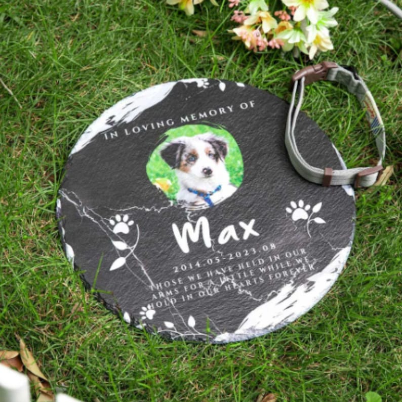 A customizable pet memorial stone with space for a pet’s name and dates. This pet sympathy gift is a heartfelt way to remember a beloved dog or cat, offering comfort and lasting tribute.