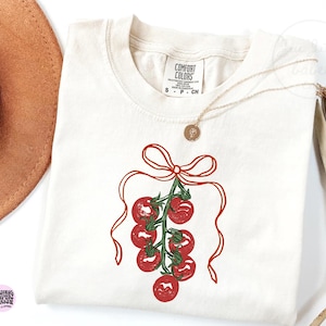 Tomato Shirt, Comfort Colors Tomato Girl Summer Shirt,  Farmers Market Shirt, Botanical Vegetable T-shirt, Gifts For Gardeners