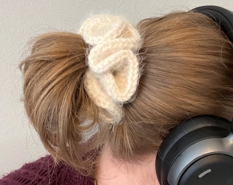 Coletero XL de color crema suave, coletero de ganchillo, coletero minimalista color crema, cinta para el pelo, elástico para el cabello, regalo