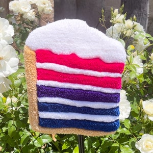LGBTQt Pie Bisexual Pride Flag Tufted Rug | 100% Handmade Wall Art Gift | Rainbow Bedroom Office Decor