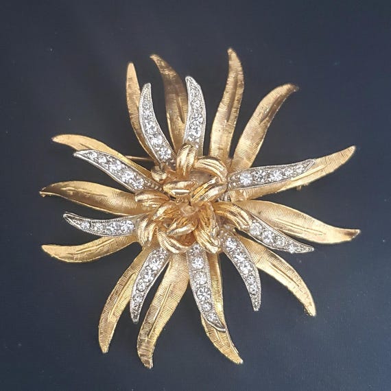 Vintage Coro Flower Brooch Satin Gold Tone with C… - image 1