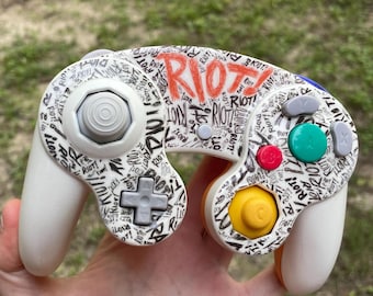 Riot! - gamecube controller