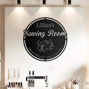 Letrero metálico personalizado para sala de manualidades, letrero creativo para habitación, letrero artesanal personalizado, letrero rústico para sala de manualidades, regalos para el Día de la Madre, sala de costura