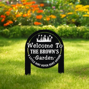 Custom Garden Sign with Stake, Flower Design Personalized Garden Sign, Gardener Name Sign, Yard Sign, Metal Gardener Sign, Porch Decor