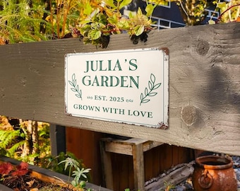 Custom Garden Sign with Your Name, Retro Designed Metal Sign, Minimalist Garden Sign, Outdoor Sign, Custom, Gift for Gardener, Metal Sign