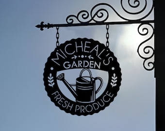 Benutzerdefinierte hängendes Gartenschild Personalisiertes Gartennamenschild, Blumengarten-Plakette, Gartengeschenk im Freien, Gedenkgartenschild, Metallschild
