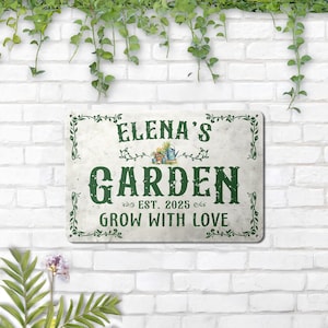 Custom Garden Sign with Your Name, Retro Designed Metal Sign, Minimalist Garden Sign, Outdoor Sign, Custom, Gift for Gardener, Metal Sign