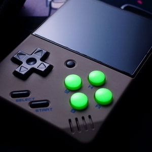 Miyoo Mini und Miyoo Mini plus - Limitierte individuelle Matcha Cappuccino Glow In The Dark fluoreszierende handgemachte ABXY Buttons