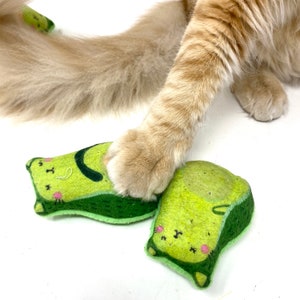 Avo-Catos The Avocado Catnip Toy Set of 2 image 2