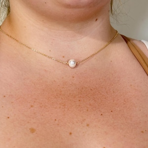 Dainty Single Pearl Necklace by Stella Amoré– Gold Freshwater Pearl Chain – Minimalist Bridal Jewelry – Gift for Wife, Mom, or Grandma