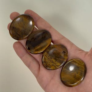 Tiger Eye Worry Stone Set (4-Piece) – Pocket Palm Stones for Anxiety Relief & Focus – Healing Crystal Gift